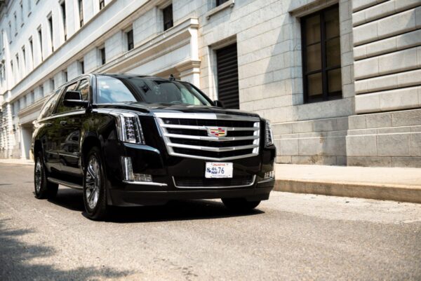 Luxury SUV Hourly Limo Service - Image 2
